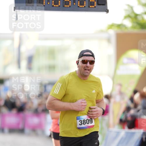 12.06.2026 - Holstenköstenlauf LAZAROV Photography http://msf.ph/oto/9738332 12.06.2026 20:03:02 Laufen 3803, 3809, 4636, 4753 meine-sportfotos.de