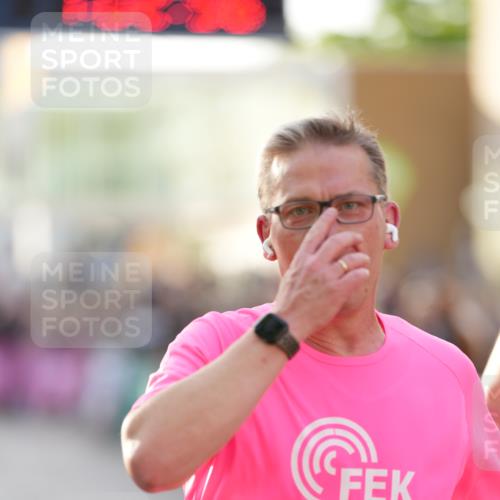 12.06.2026 - Holstenköstenlauf LAZAROV Photography http://msf.ph/oto/9738339 12.06.2026 20:02:55 Laufen 3118, 4143, 4350, 4636, 4884 meine-sportfotos.de