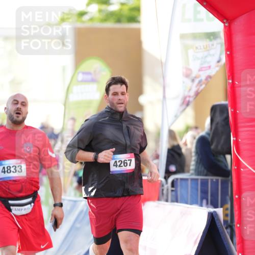 12.06.2026 - Holstenköstenlauf LAZAROV Photography http://msf.ph/oto/9738346 12.06.2026 20:02:48 Laufen 3118, 3125, 3905, 3933, 3940, 4267, 4526, 4833, 4884 meine-sportfotos.de