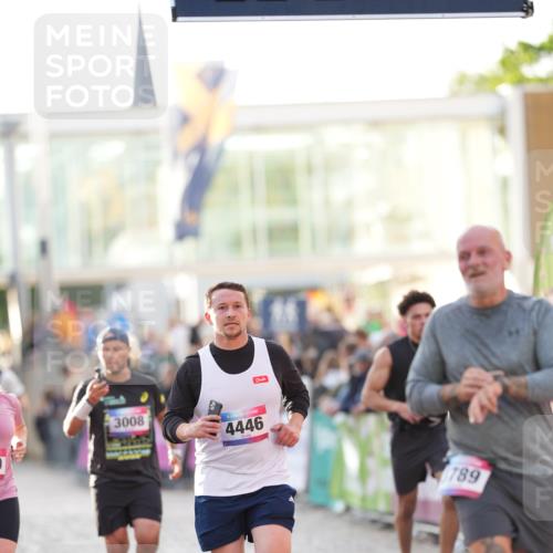 12.06.2026 - Holstenköstenlauf LAZAROV Photography http://msf.ph/oto/9738374 12.06.2026 20:02:21 Laufen 3008, 3009, 3041, 3789, 4426, 4446, 4523, 4731, 4808 meine-sportfotos.de