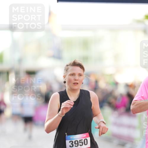 12.06.2026 - Holstenköstenlauf LAZAROV Photography http://msf.ph/oto/9738391 12.06.2026 20:02:07 Laufen 3485, 3950, 4352, 4357, 4358, 4361 meine-sportfotos.de