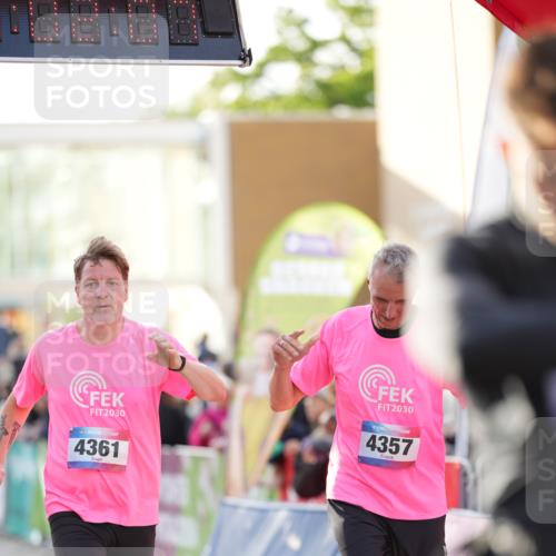 12.06.2026 - Holstenköstenlauf LAZAROV Photography http://msf.ph/oto/9738392 12.06.2026 20:02:06 Laufen 3166, 3167, 3485, 3950, 4352, 4357, 4358, 4361 meine-sportfotos.de