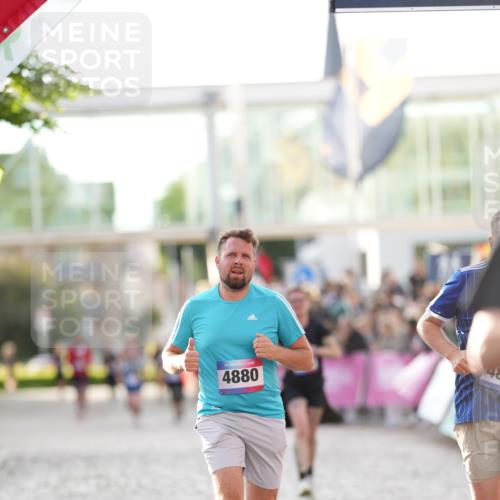 12.06.2026 - Holstenköstenlauf LAZAROV Photography http://msf.ph/oto/9738441 12.06.2026 20:01:21 Laufen 3079, 3122, 3921, 4223, 4579, 4878, 4880 meine-sportfotos.de