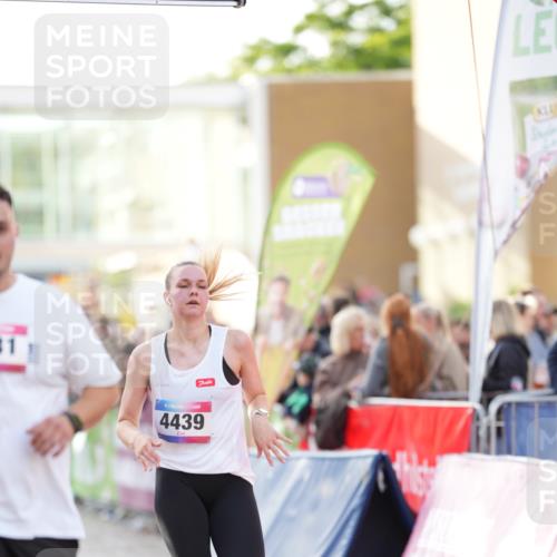 12.06.2026 - Holstenköstenlauf LAZAROV Photography http://msf.ph/oto/9738465 12.06.2026 20:00:57 Laufen 3558, 4439, 4792, 4931 meine-sportfotos.de