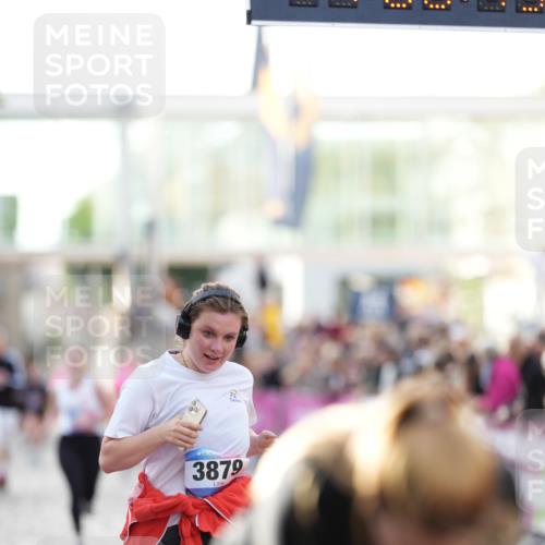 12.06.2026 - Holstenköstenlauf LAZAROV Photography http://msf.ph/oto/9738508 12.06.2026 20:00:19 Laufen 3055, 3087, 3879, 4933 meine-sportfotos.de