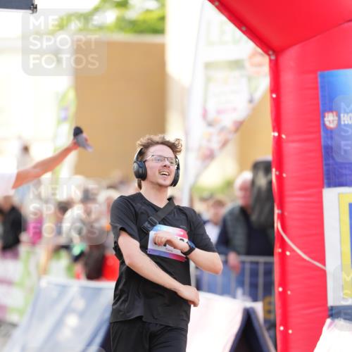 12.06.2026 - Holstenköstenlauf LAZAROV Photography http://msf.ph/oto/9738558 12.06.2026 19:59:32 Laufen 3230, 3231, 3269, 3749, 4180, 4587 meine-sportfotos.de