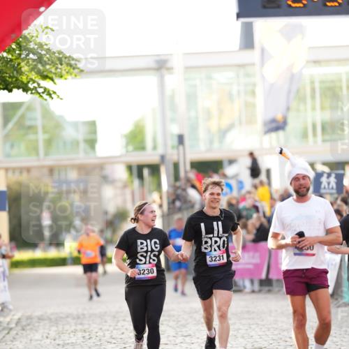 12.06.2026 - Holstenköstenlauf LAZAROV Photography http://msf.ph/oto/9738562 12.06.2026 19:59:30 Laufen 3230, 3231, 3269, 3749, 4180, 4587 meine-sportfotos.de