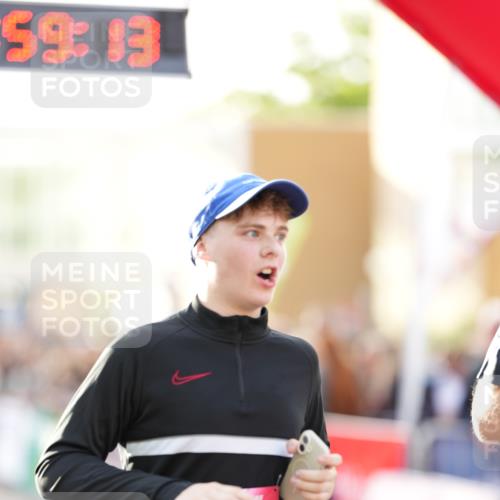 12.06.2026 - Holstenköstenlauf LAZAROV Photography http://msf.ph/oto/9738580 12.06.2026 19:59:13 Laufen 3176, 3340, 3478, 4387, 4846 meine-sportfotos.de