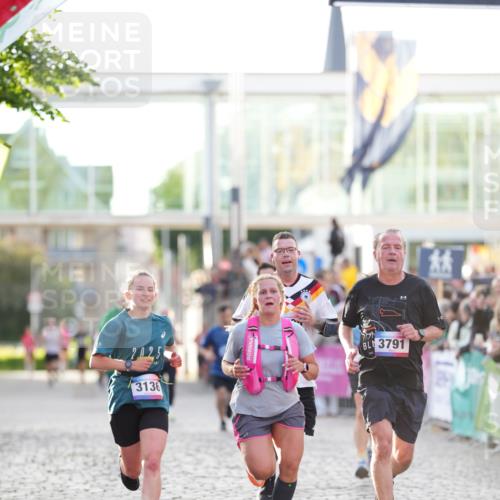 12.06.2026 - Holstenköstenlauf LAZAROV Photography http://msf.ph/oto/9738628 12.06.2026 19:58:27 Laufen 3057, 3136, 3205, 3422, 3791, 3887, 4130, 4577, 4705 meine-sportfotos.de