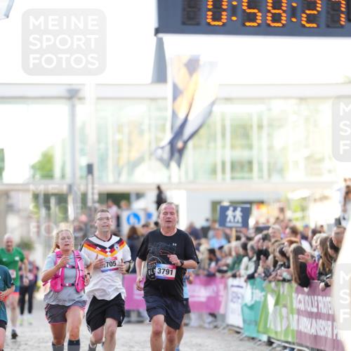 12.06.2026 - Holstenköstenlauf LAZAROV Photography http://msf.ph/oto/9738630 12.06.2026 19:58:26 Laufen 3057, 3136, 3205, 3791, 3887, 4130, 4577, 4705 meine-sportfotos.de