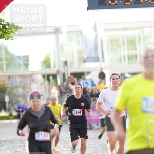 12.06.2026 - Holstenköstenlauf LAZAROV Photography http://msf.ph/oto/9738721 12.06.2026 19:57:07 Laufen 3133, 3256, 3292, 3344, 3400, 3958, 4132, 4891 meine-sportfotos.de