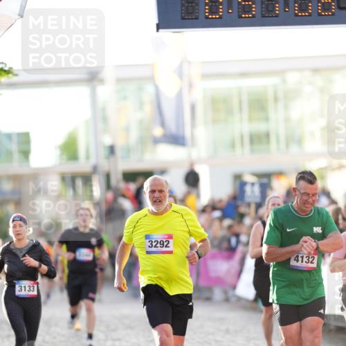12.06.2026 - Holstenköstenlauf LAZAROV Photography http://msf.ph/oto/9738724 12.06.2026 19:57:05 Laufen 3133, 3256, 3292, 3344, 3400, 3958, 4132, 4891 meine-sportfotos.de