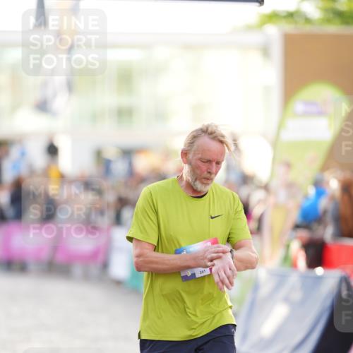 12.06.2026 - Holstenköstenlauf LAZAROV Photography http://msf.ph/oto/9738733 12.06.2026 19:56:55 Laufen 3355, 3383, 3384, 4814, 4815, 4928 meine-sportfotos.de