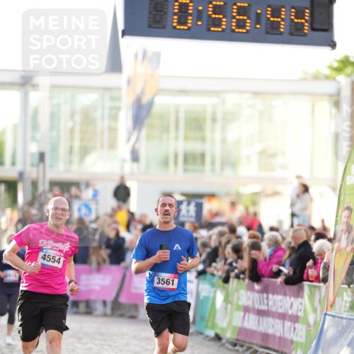 12.06.2026 - Holstenköstenlauf LAZAROV Photography http://msf.ph/oto/9738750 12.06.2026 19:56:43 Laufen 3061, 3561, 4554 meine-sportfotos.de