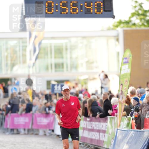 12.06.2026 - Holstenköstenlauf LAZAROV Photography http://msf.ph/oto/9738754 12.06.2026 19:56:39 Laufen 3061, 4270, 4771 meine-sportfotos.de