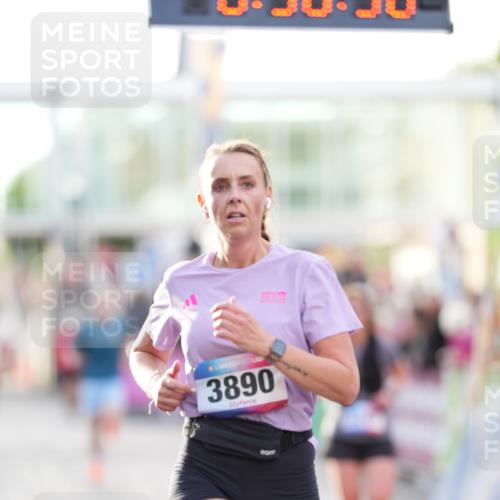 12.06.2026 - Holstenköstenlauf LAZAROV Photography http://msf.ph/oto/9738761 12.06.2026 19:56:29 Laufen 3160, 3397, 3767, 3890 meine-sportfotos.de