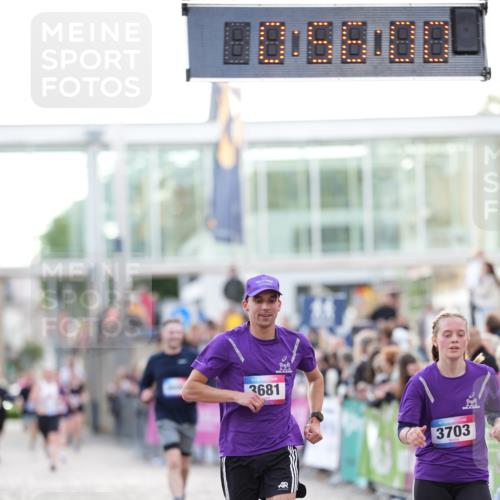 12.06.2026 - Holstenköstenlauf LAZAROV Photography http://msf.ph/oto/9738789 12.06.2026 19:56:00 Laufen 3681, 3703, 4606 meine-sportfotos.de