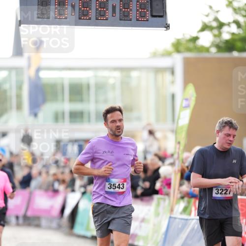 12.06.2026 - Holstenköstenlauf LAZAROV Photography http://msf.ph/oto/9738801 12.06.2026 19:55:45 Laufen 3227, 3305, 3543, 3668, 4224, 4383, 4400, 4712 meine-sportfotos.de