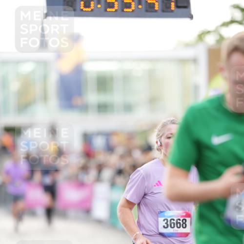 12.06.2026 - Holstenköstenlauf LAZAROV Photography http://msf.ph/oto/9738807 12.06.2026 19:55:40 Laufen 3519, 3668, 3924, 4158, 4400, 4712 meine-sportfotos.de