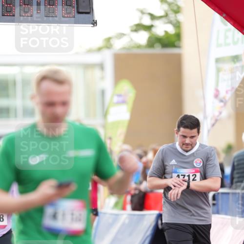 12.06.2026 - Holstenköstenlauf LAZAROV Photography http://msf.ph/oto/9738808 12.06.2026 19:55:39 Laufen 3519, 3668, 3924, 4158, 4400, 4416, 4712 meine-sportfotos.de