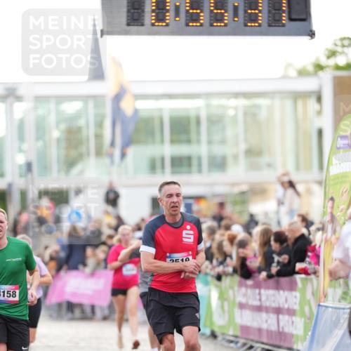 12.06.2026 - Holstenköstenlauf LAZAROV Photography http://msf.ph/oto/9738814 12.06.2026 19:55:36 Laufen 3247, 3283, 3519, 3668, 3924, 4158, 4390, 4416, 4712 meine-sportfotos.de