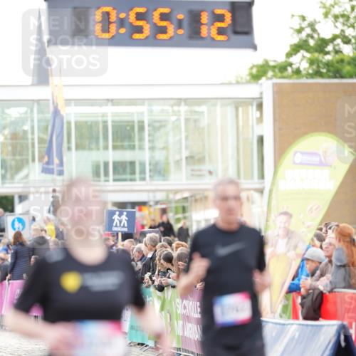 12.06.2026 - Holstenköstenlauf LAZAROV Photography http://msf.ph/oto/9738845 12.06.2026 19:55:11 Laufen 3368, 3762, 3914, 4241, 4544 meine-sportfotos.de
