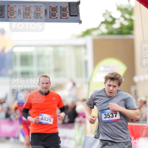 12.06.2026 - Holstenköstenlauf LAZAROV Photography http://msf.ph/oto/9738860 12.06.2026 19:54:52 Laufen 3053, 3102, 3537, 3569, 4144, 4145, 4551, 4820 meine-sportfotos.de