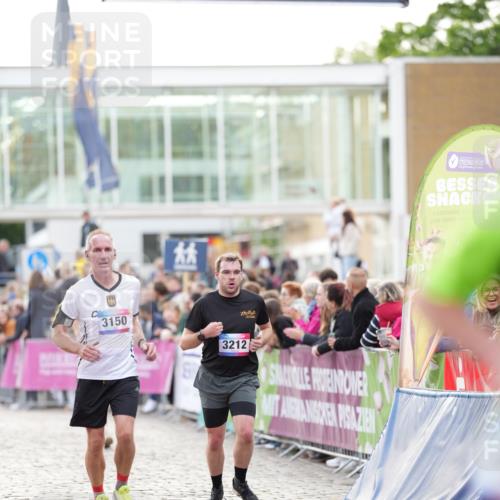 12.06.2026 - Holstenköstenlauf LAZAROV Photography http://msf.ph/oto/9738885 12.06.2026 19:54:32 Laufen 3023, 3150, 3174, 3212, 3730, 4431 meine-sportfotos.de