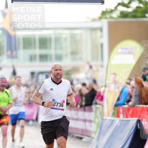 12.06.2026 - Holstenköstenlauf LAZAROV Photography http://msf.ph/oto/9738890 12.06.2026 19:54:28 Laufen 3023, 3174, 3730, 3810, 4431 meine-sportfotos.de