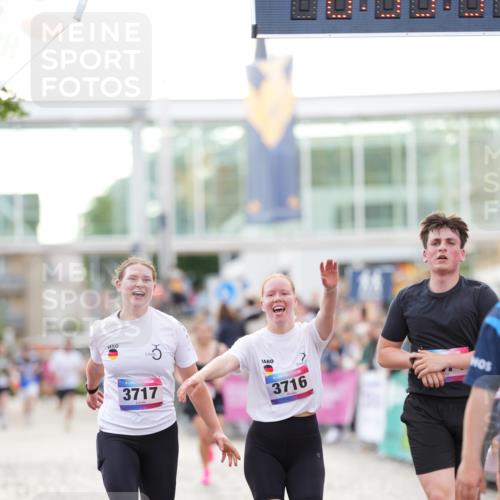 12.06.2026 - Holstenköstenlauf LAZAROV Photography http://msf.ph/oto/9738923 12.06.2026 19:53:53 Laufen 3342, 3474, 3670, 3716, 3717, 3976, 4197, 4721, 4829 meine-sportfotos.de