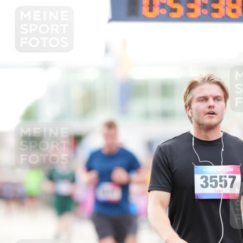 12.06.2026 - Holstenköstenlauf LAZAROV Photography http://msf.ph/oto/9738943 12.06.2026 19:53:37 Laufen 3117, 3147, 3186, 3206, 3434, 3557, 3615, 3834, 3973, 4173, 4184, 4225, 4625, 4869 meine-sportfotos.de