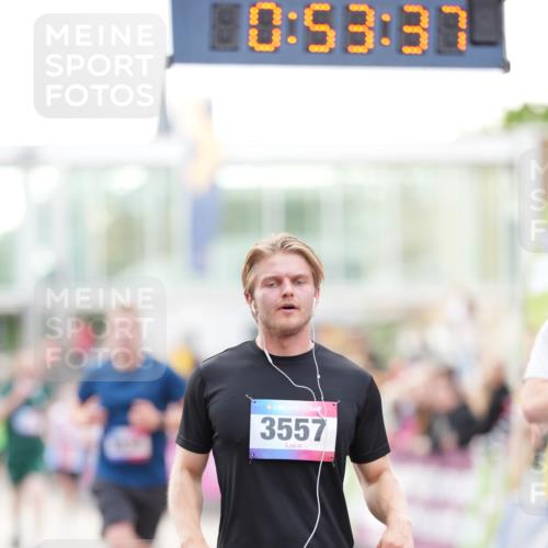 12.06.2026 - Holstenköstenlauf LAZAROV Photography http://msf.ph/oto/9738944 12.06.2026 19:53:36 Laufen 3117, 3147, 3186, 3206, 3434, 3557, 3615, 3834, 3973, 4173, 4184, 4225, 4625, 4869 meine-sportfotos.de
