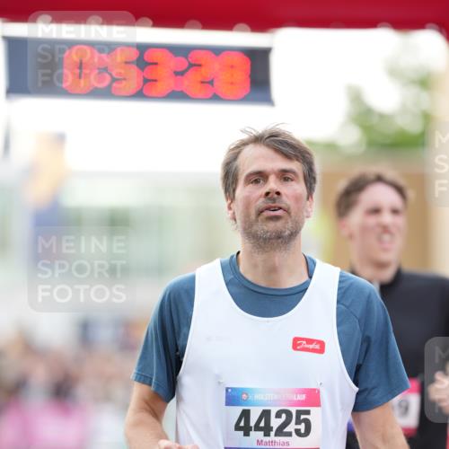 12.06.2026 - Holstenköstenlauf LAZAROV Photography http://msf.ph/oto/9738955 12.06.2026 19:53:27 Laufen 3455, 3593, 3759, 4157, 4420, 4425, 4444, 4754, 4806 meine-sportfotos.de