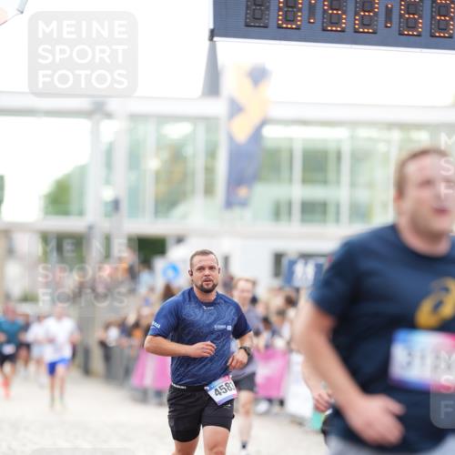 12.06.2026 - Holstenköstenlauf LAZAROV Photography http://msf.ph/oto/9739003 12.06.2026 19:52:52 Laufen 3116, 3120, 3348, 3955, 4424, 4583 meine-sportfotos.de