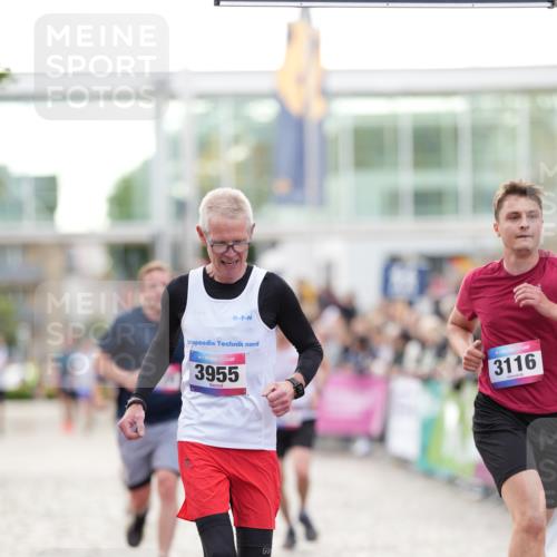 12.06.2026 - Holstenköstenlauf LAZAROV Photography http://msf.ph/oto/9739006 12.06.2026 19:52:49 Laufen 3116, 3120, 3479, 3955, 4424, 4583 meine-sportfotos.de