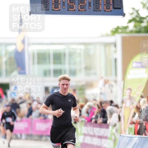 12.06.2026 - Holstenköstenlauf LAZAROV Photography http://msf.ph/oto/9739047 12.06.2026 19:52:10 Laufen 3550, 3671, 4699 meine-sportfotos.de