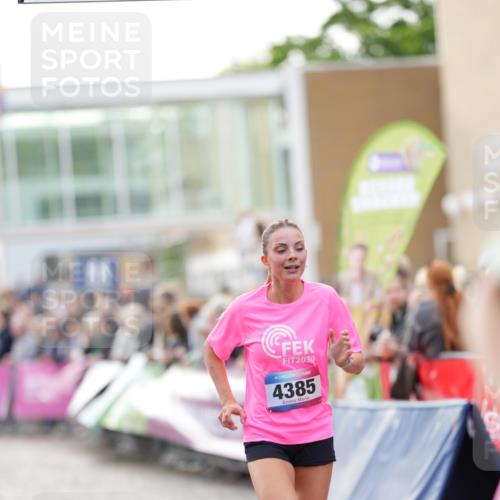 12.06.2026 - Holstenköstenlauf LAZAROV Photography http://msf.ph/oto/9739058 12.06.2026 19:51:58 Laufen 3849, 4385, 4794 meine-sportfotos.de