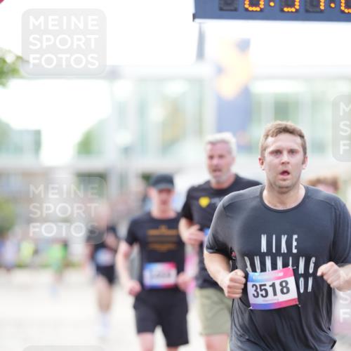 12.06.2026 - Holstenköstenlauf LAZAROV Photography http://msf.ph/oto/9739091 12.06.2026 19:51:23 Laufen 3106, 3429, 3518, 3522, 3723, 4499, 4761, 4871, 4923 meine-sportfotos.de