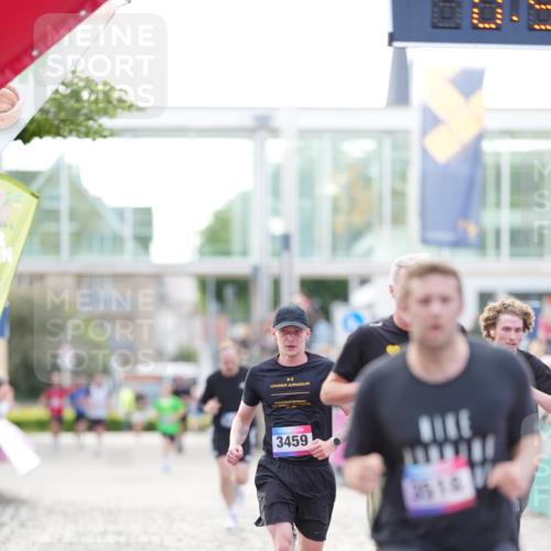 12.06.2026 - Holstenköstenlauf LAZAROV Photography http://msf.ph/oto/9739092 12.06.2026 19:51:23 Laufen 3106, 3429, 3518, 3522, 3723, 4499, 4761, 4871, 4923 meine-sportfotos.de