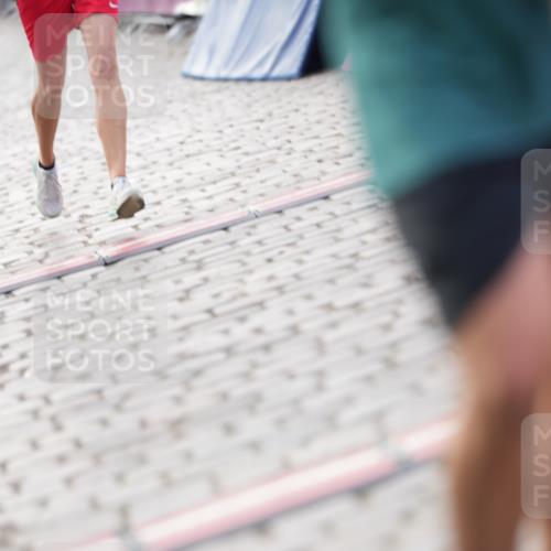 12.06.2026 - Holstenköstenlauf LAZAROV Photography http://msf.ph/oto/9739107 12.06.2026 19:51:10 Laufen 3302, 4068 meine-sportfotos.de