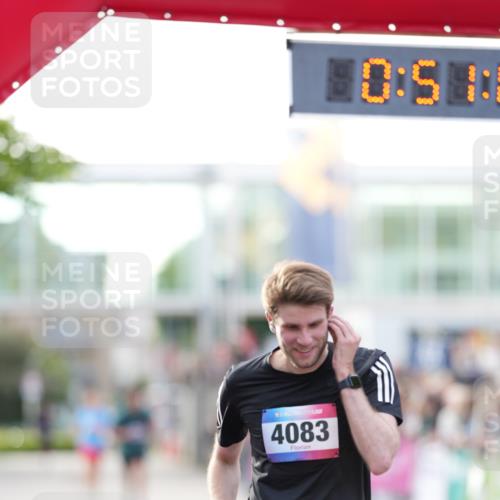 12.06.2026 - Holstenköstenlauf LAZAROV Photography http://msf.ph/oto/9739113 12.06.2026 19:51:01 Laufen 3909, 4083 meine-sportfotos.de