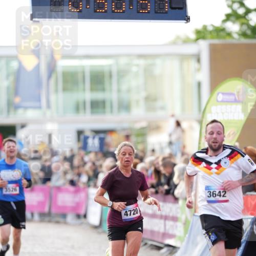 12.06.2026 - Holstenköstenlauf LAZAROV Photography http://msf.ph/oto/9739120 12.06.2026 19:50:50 Laufen 3526, 3642, 4599, 4720 meine-sportfotos.de