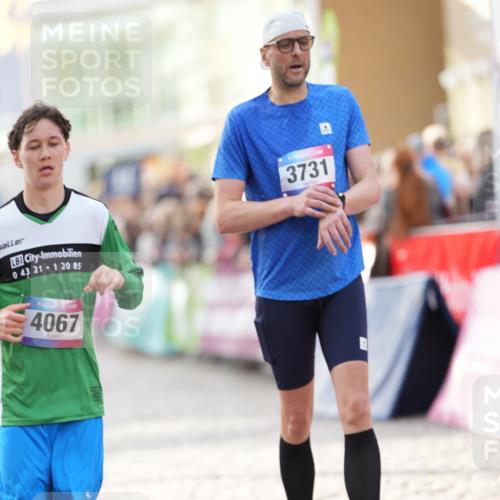 12.06.2026 - Holstenköstenlauf LAZAROV Photography http://msf.ph/oto/9739165 12.06.2026 19:50:04 Laufen 3151, 3343, 3731, 4067, 4602, 4628, 4915 meine-sportfotos.de
