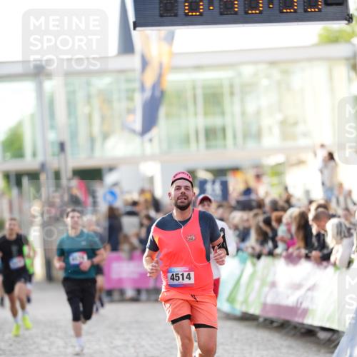 12.06.2026 - Holstenköstenlauf LAZAROV Photography http://msf.ph/oto/9739182 12.06.2026 19:49:52 Laufen 3470, 3754, 3838, 4514, 4536, 4576, 4661 meine-sportfotos.de