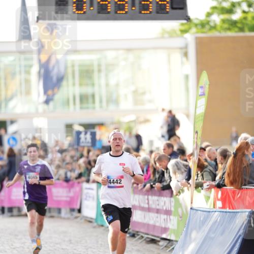 12.06.2026 - Holstenköstenlauf LAZAROV Photography http://msf.ph/oto/9739200 12.06.2026 19:49:33 Laufen 3255, 3610, 4085, 4191, 4442 meine-sportfotos.de