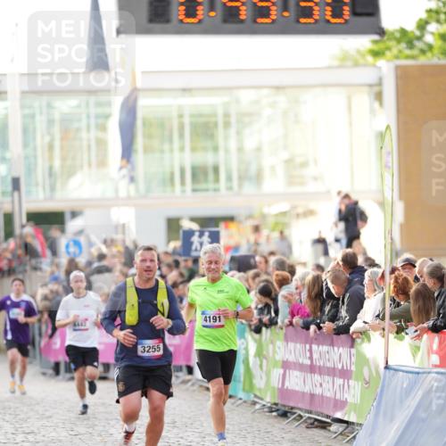 12.06.2026 - Holstenköstenlauf LAZAROV Photography http://msf.ph/oto/9739205 12.06.2026 19:49:29 Laufen 3101, 3255, 3610, 4191 meine-sportfotos.de