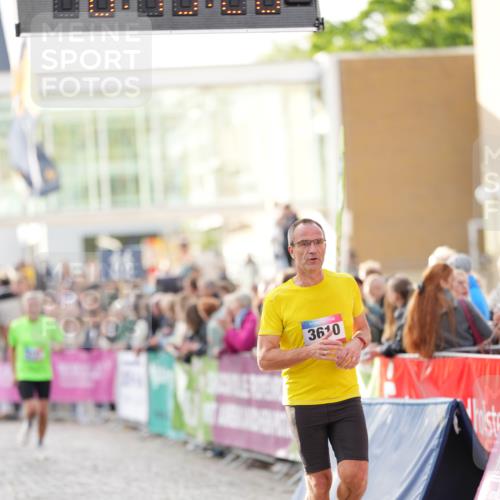 12.06.2026 - Holstenköstenlauf LAZAROV Photography http://msf.ph/oto/9739208 12.06.2026 19:49:27 Laufen 3101, 3255, 3567, 3610 meine-sportfotos.de