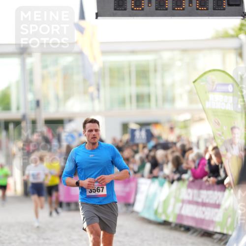 12.06.2026 - Holstenköstenlauf LAZAROV Photography http://msf.ph/oto/9739219 12.06.2026 19:49:20 Laufen 3436, 3567, 3708, 3866, 4354, 4588 meine-sportfotos.de