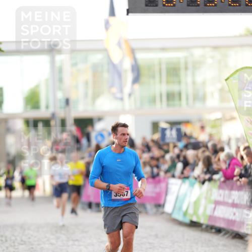 12.06.2026 - Holstenköstenlauf LAZAROV Photography http://msf.ph/oto/9739220 12.06.2026 19:49:20 Laufen 3436, 3567, 3708, 3866, 4354, 4588 meine-sportfotos.de