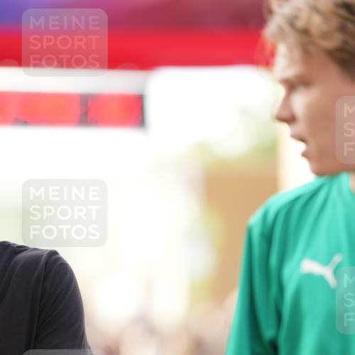 12.06.2026 - Holstenköstenlauf LAZAROV Photography http://msf.ph/oto/9739230 12.06.2026 19:49:09 Laufen 3132, 3259, 3506, 3657, 3715, 4412, 4428 meine-sportfotos.de